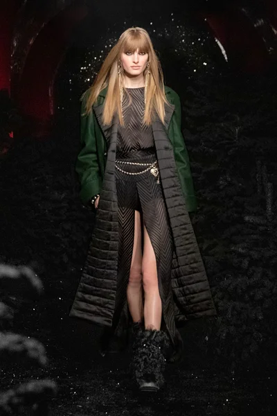 Look 5